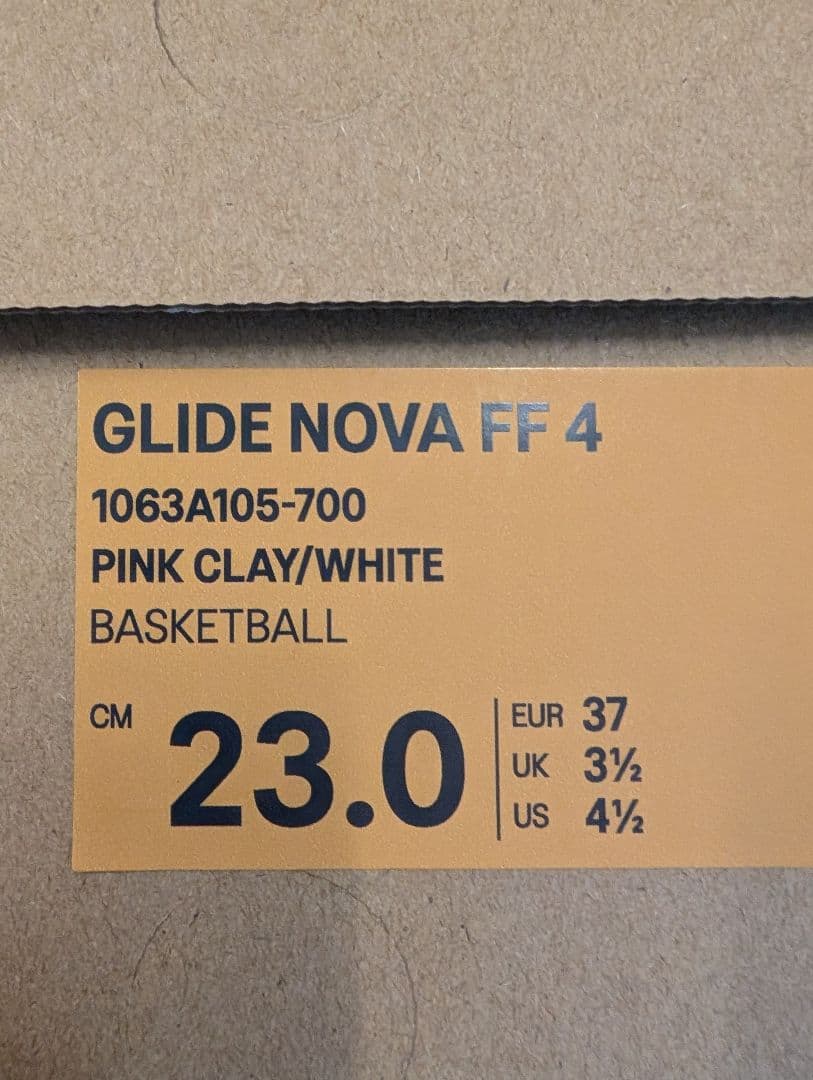 連休中値下げ　GLIDE NOVA FF 4 asics　グライド　ノヴァ