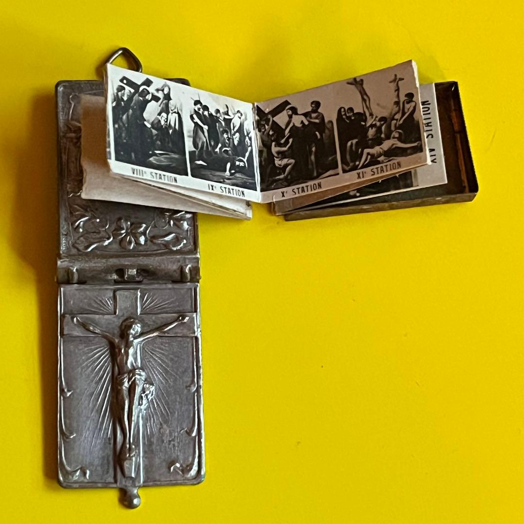 超コンパクトな携帯『目で見る聖書』