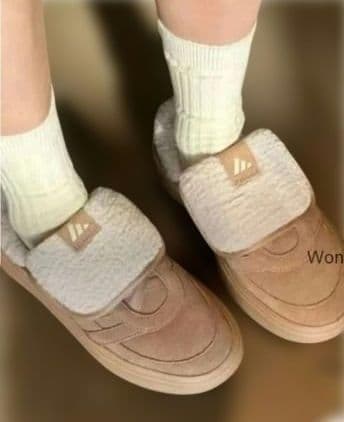 大人気★adidas★アディダス★23㎝★ボア付き★サンダル★ブラウン