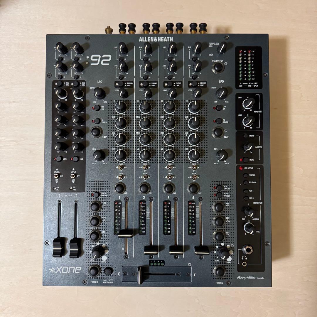 Allen & Heath Xone:92 DJミキサー　ジャンク
