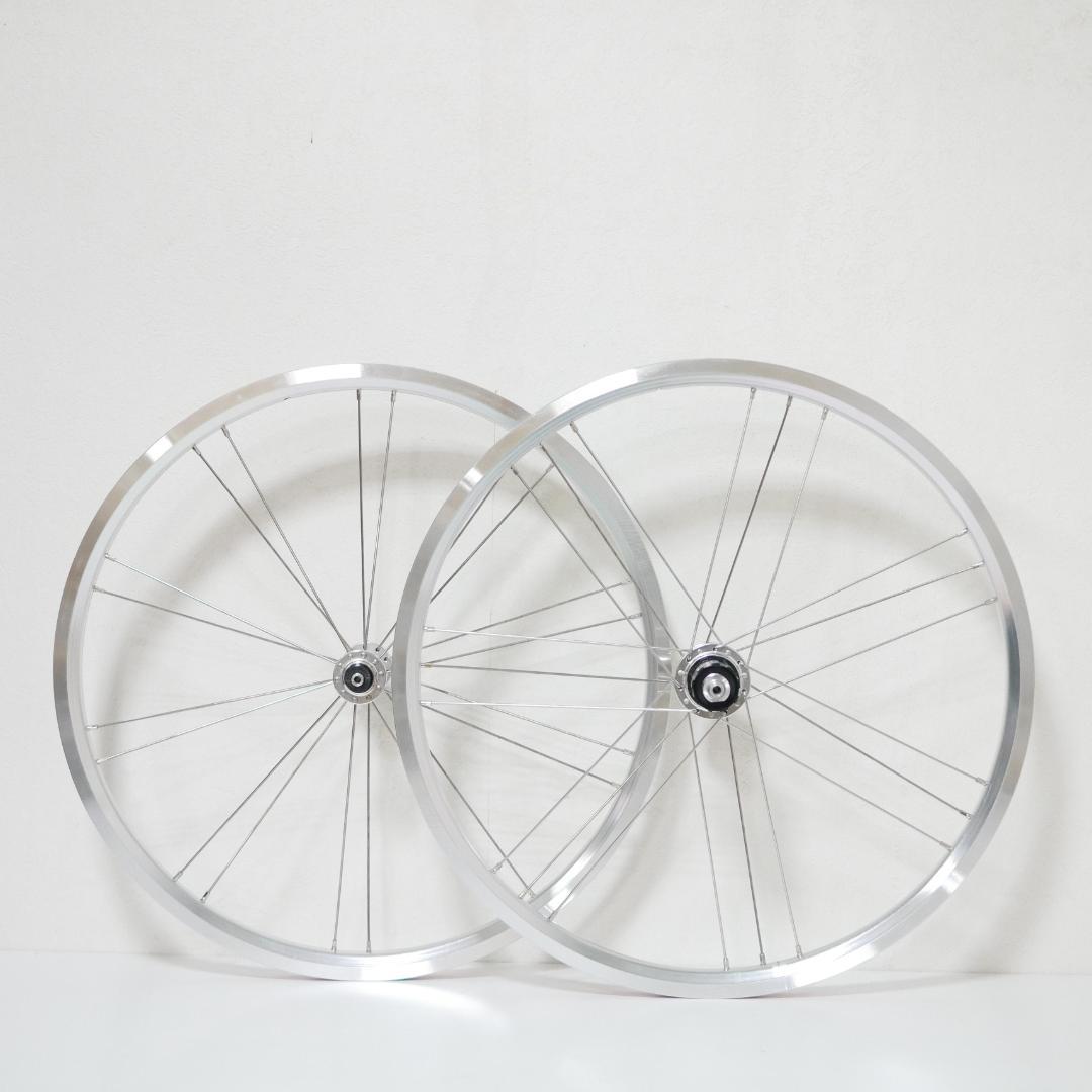 超軽量1380グラム　20インチ　451 ホイールセット F100/R130