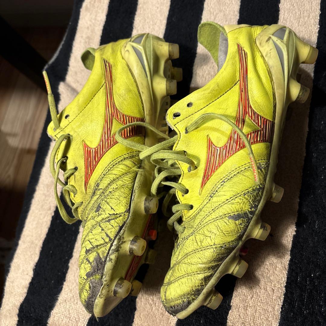 Mizuno モレリアネオ