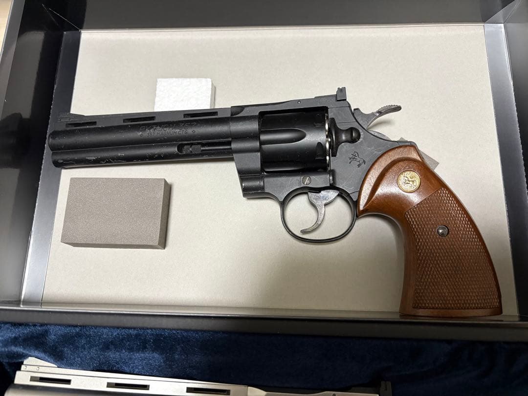 東京マルイ 廃盤製品 PYTHON .357 6インチ 黒はジャンク