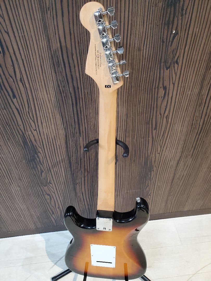 く*る様 Squier ギター