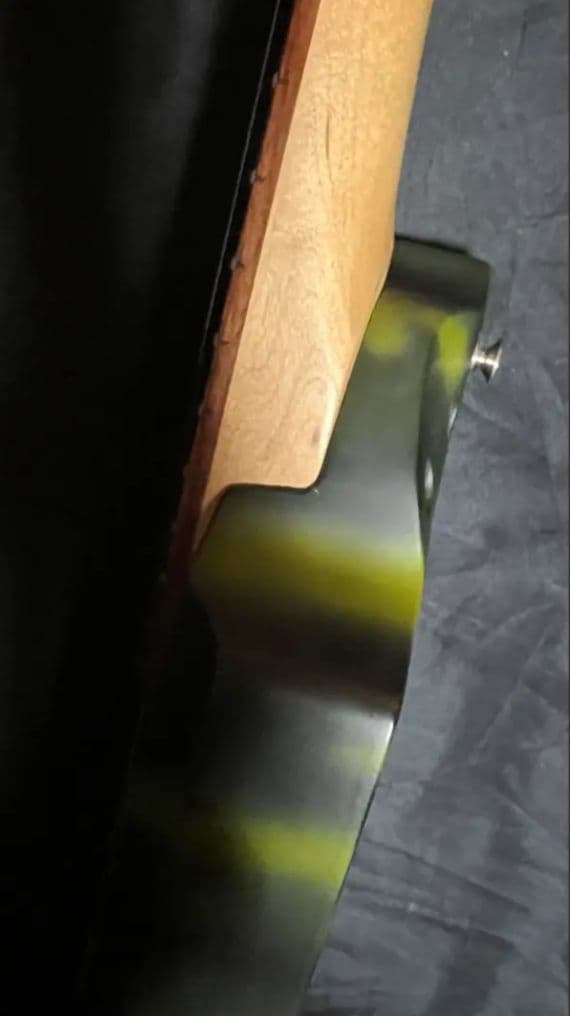 【SOLFAGE】ミリタリーエレキギター