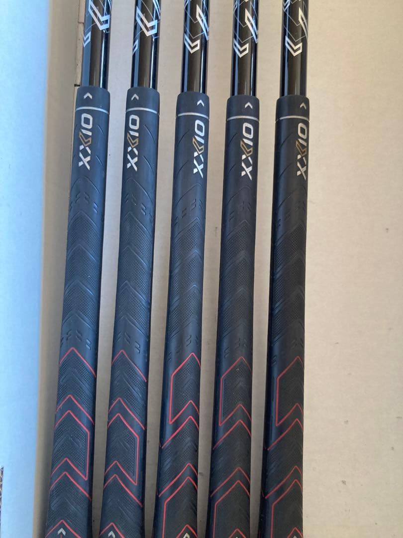 ゼクシオ11アイアンSRシャフトのみボルドー5本美品