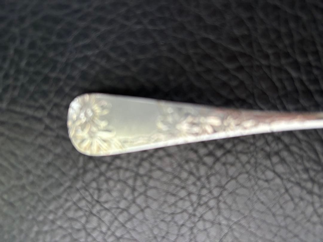 純銀／スターリング　お花のブライトカット　バターナイフとスプーン