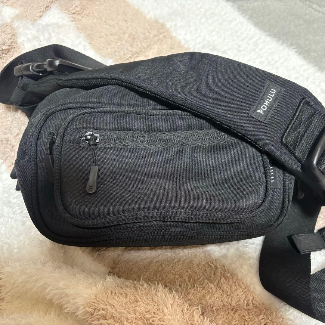 POMULU ポムル ヒップシート ショルダーバッグ スリング ブラック 黒