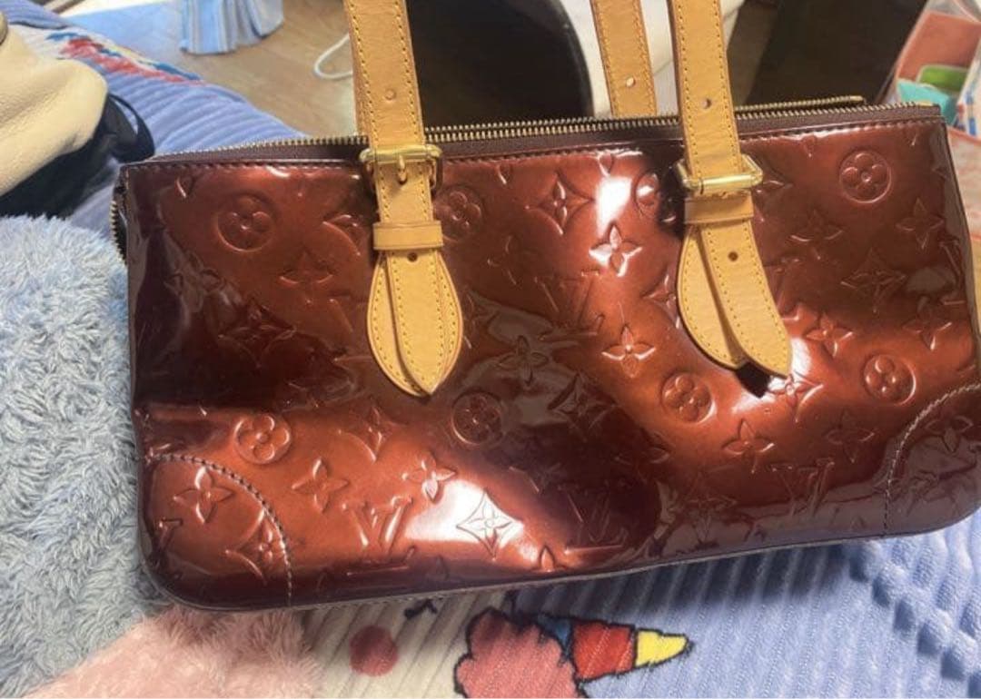 ラ*ん様 LOUIS VUITTON ヴェルニローズウッド・アヴェニュー