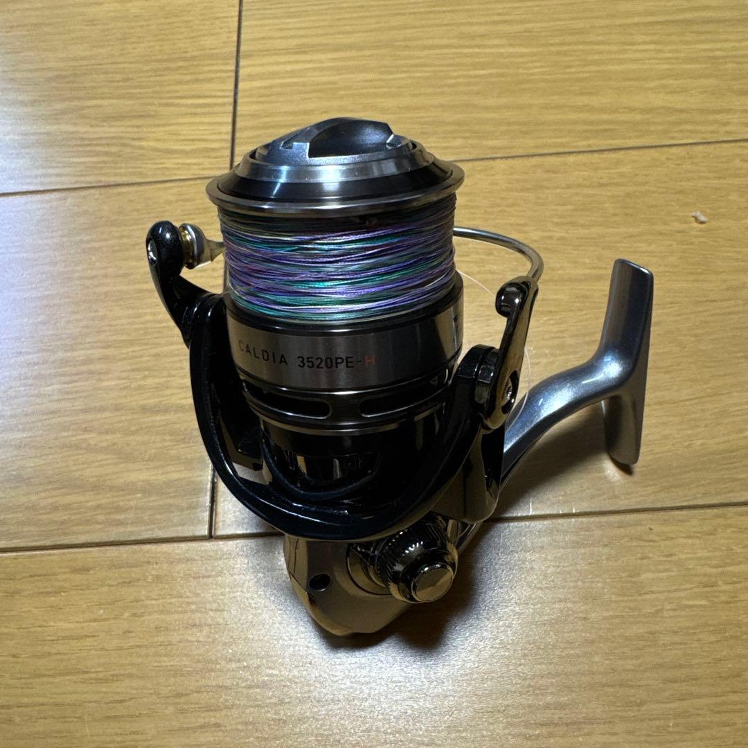 リール Daiwa CALDIA 3520PE-H
