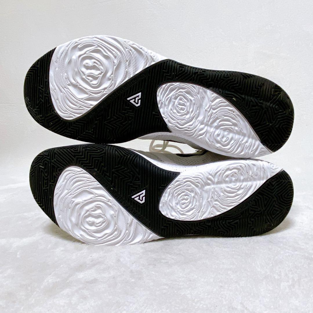 希少　NIKE ZOOM FREAK 1　ホワイト／ブラック　32cm　バッシュ