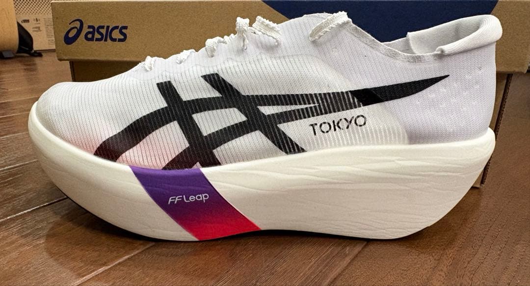 新品　ASICS アシックス　メタスピードレイ　25.5㎝