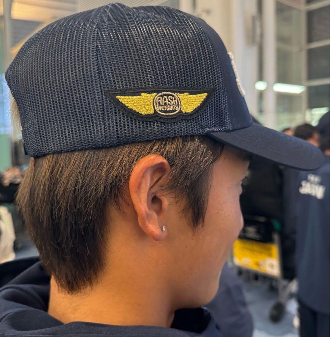 RASHのセミドライスーツ　波乗りジャパンバックアップサポートメーカー