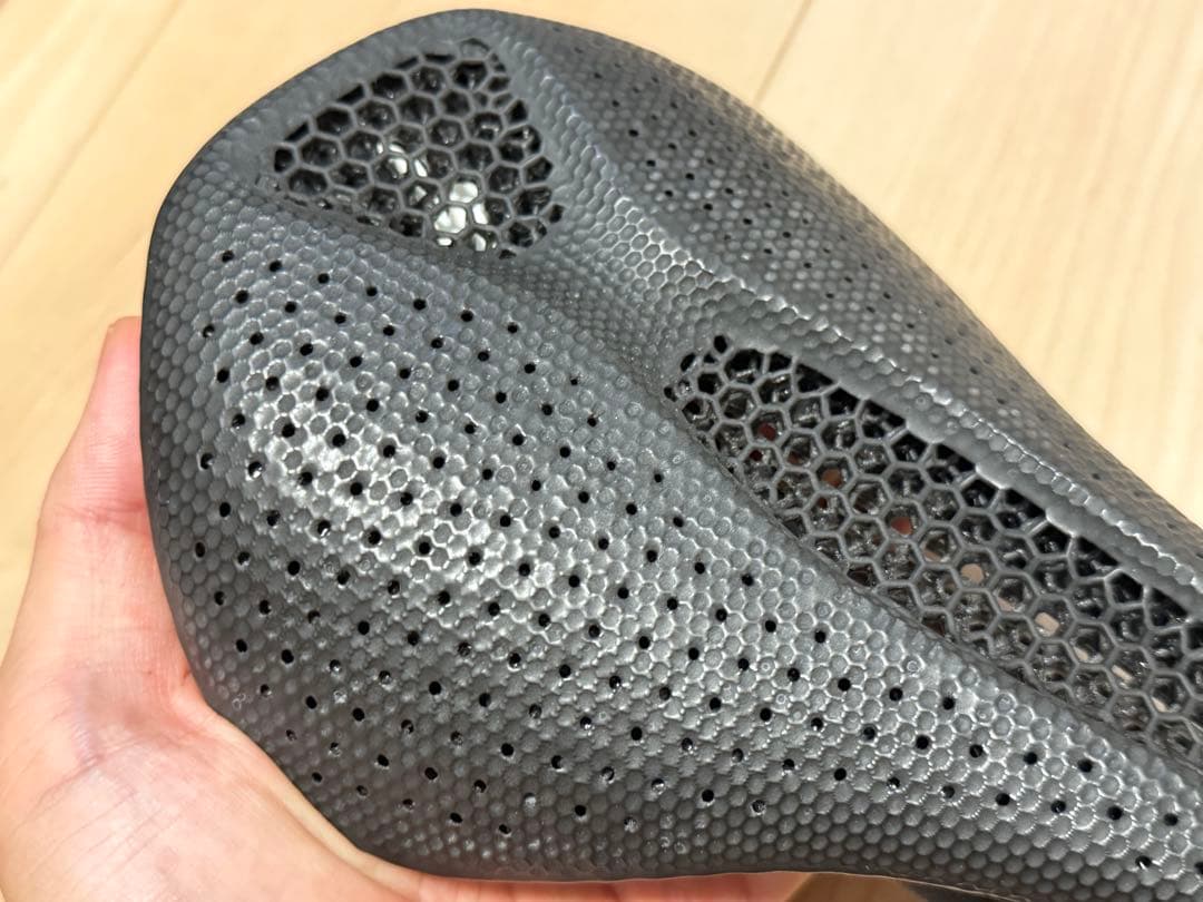 スペシャライズド　s-works power mirror サドル　143mm