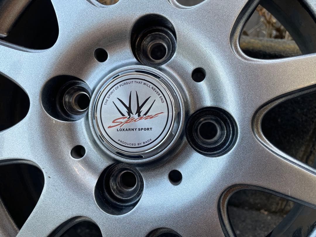 早いもの勝ち‼️美品‼️BLIZZAK VRXスタッドレスタイヤ