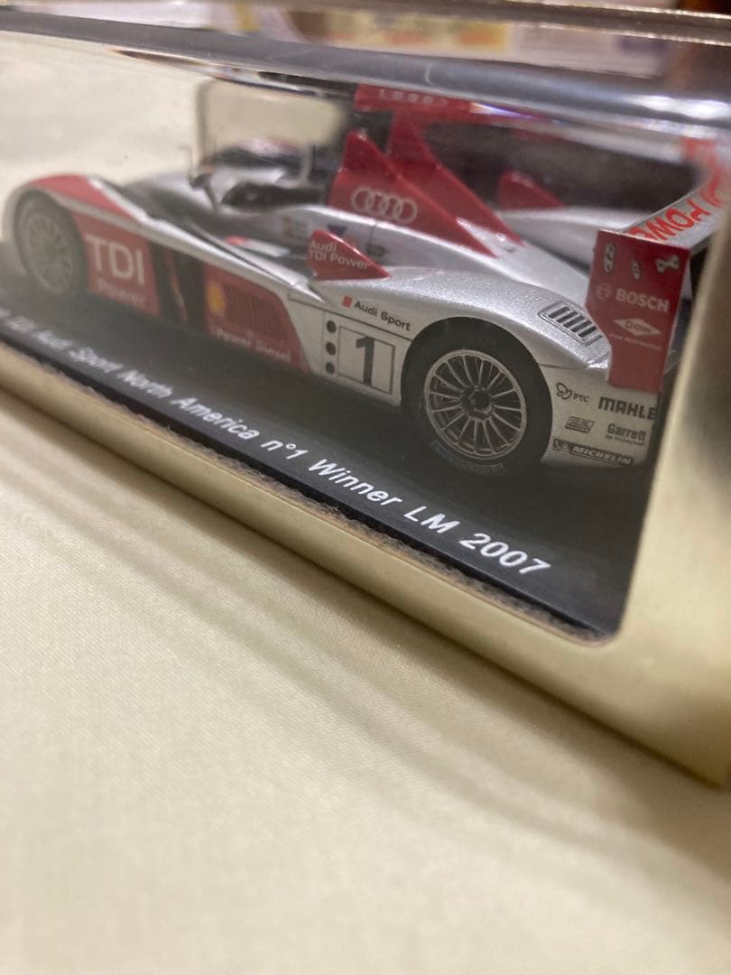 スパーク 1/43 アウディ R10 TDI LM2007 No.1 優勝