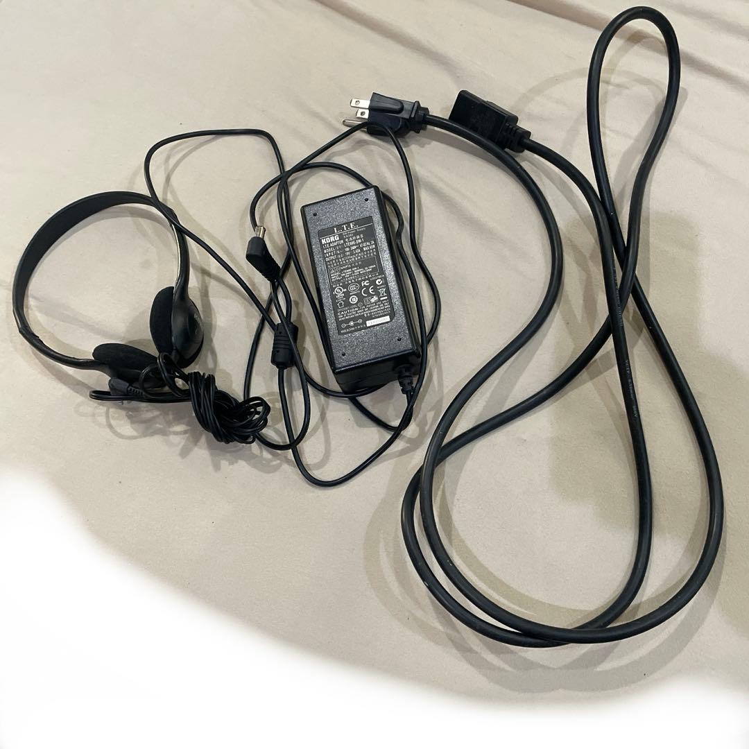 ジャンク品　KORG LP-380 電子ピアノ 3ペダル付き 黒