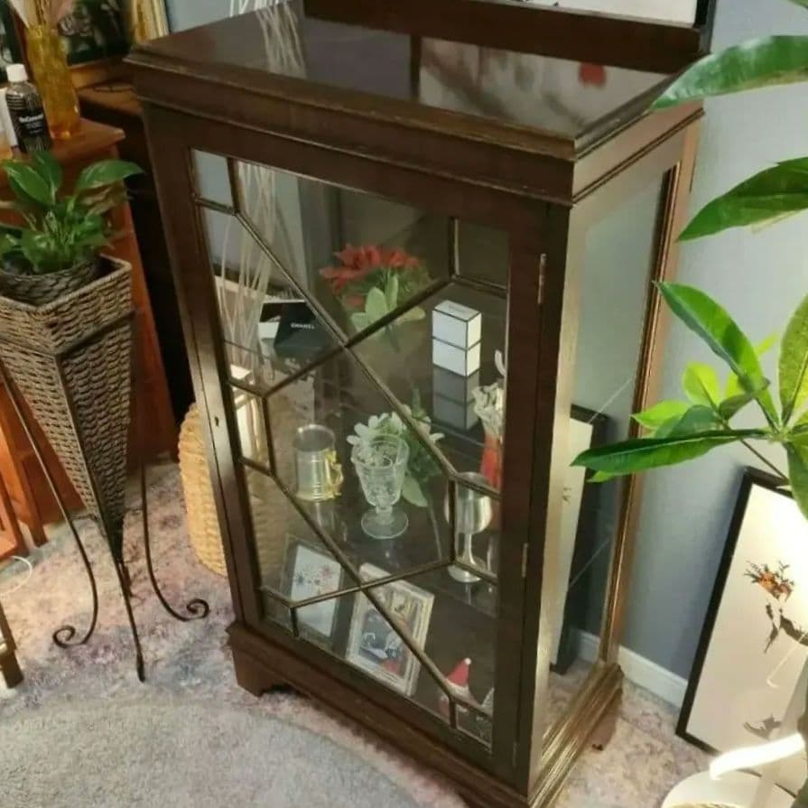【希少】英国ヴィンテージ ディスプレイショーケース ガラスキャビネット 鍵付き