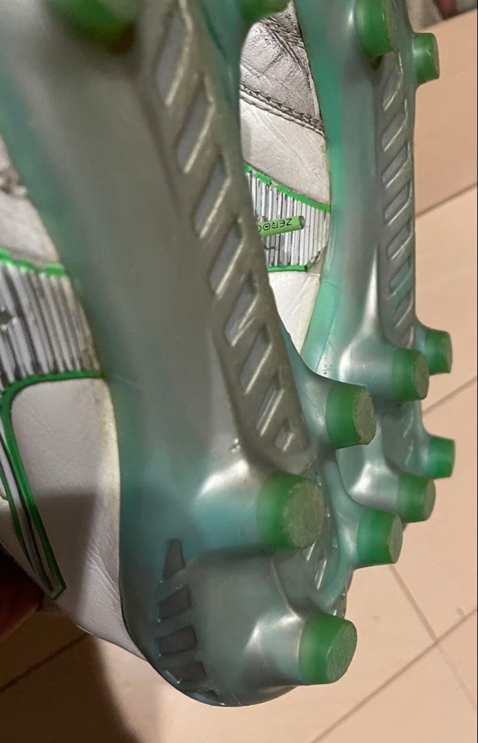 Cartoon ミズノ モレリアネオ3 MORELIA NEO3