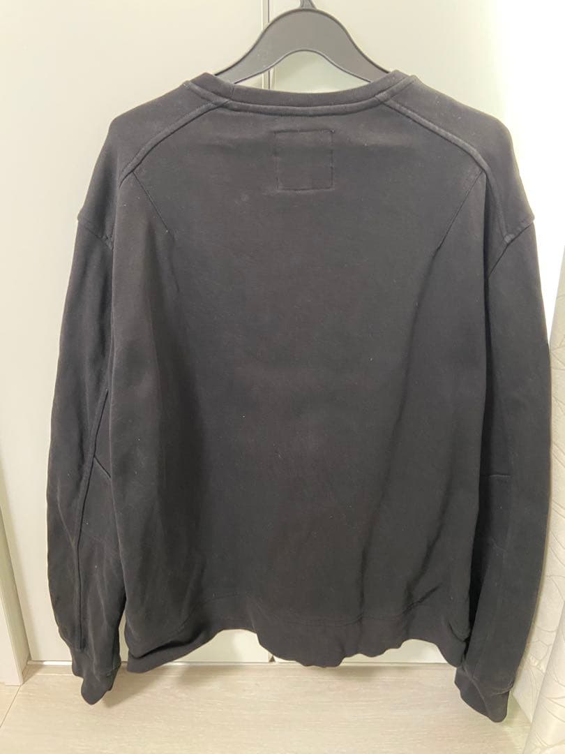 アルマーニエクスチェンジ　ブラック　トレーナー