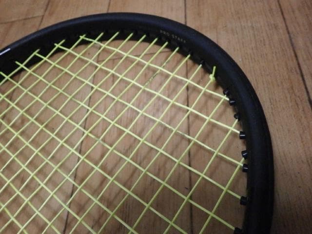 ウィルソン　プロスタッフ 97L　V11.5 グロメット付き　フェデラー