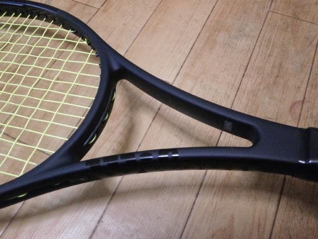 ウィルソン　プロスタッフ 97L　V11.5 グロメット付き　フェデラー