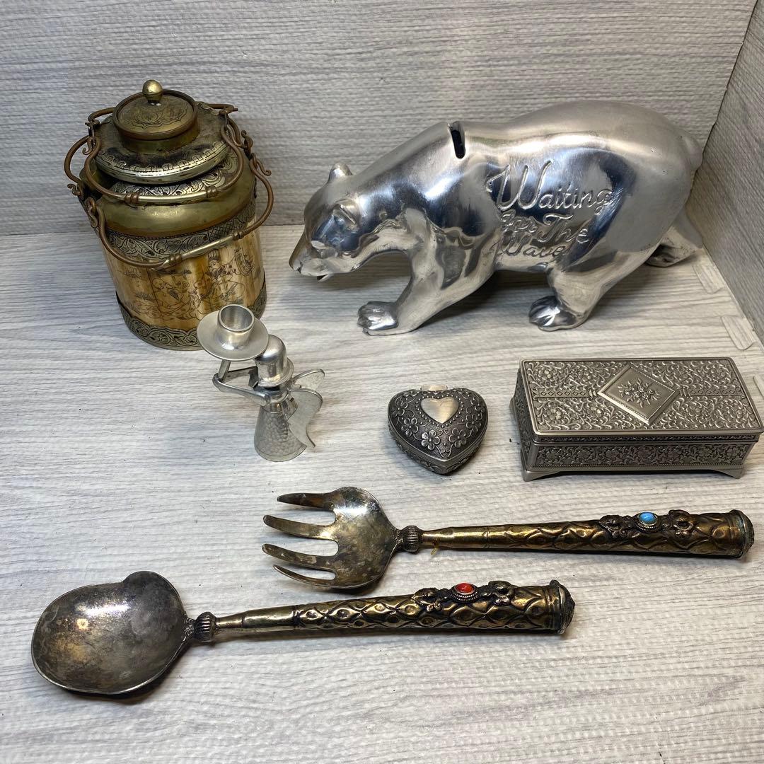 アンティーク雑貨 ボックス　小物入れ　アクセサリーケース　金属製