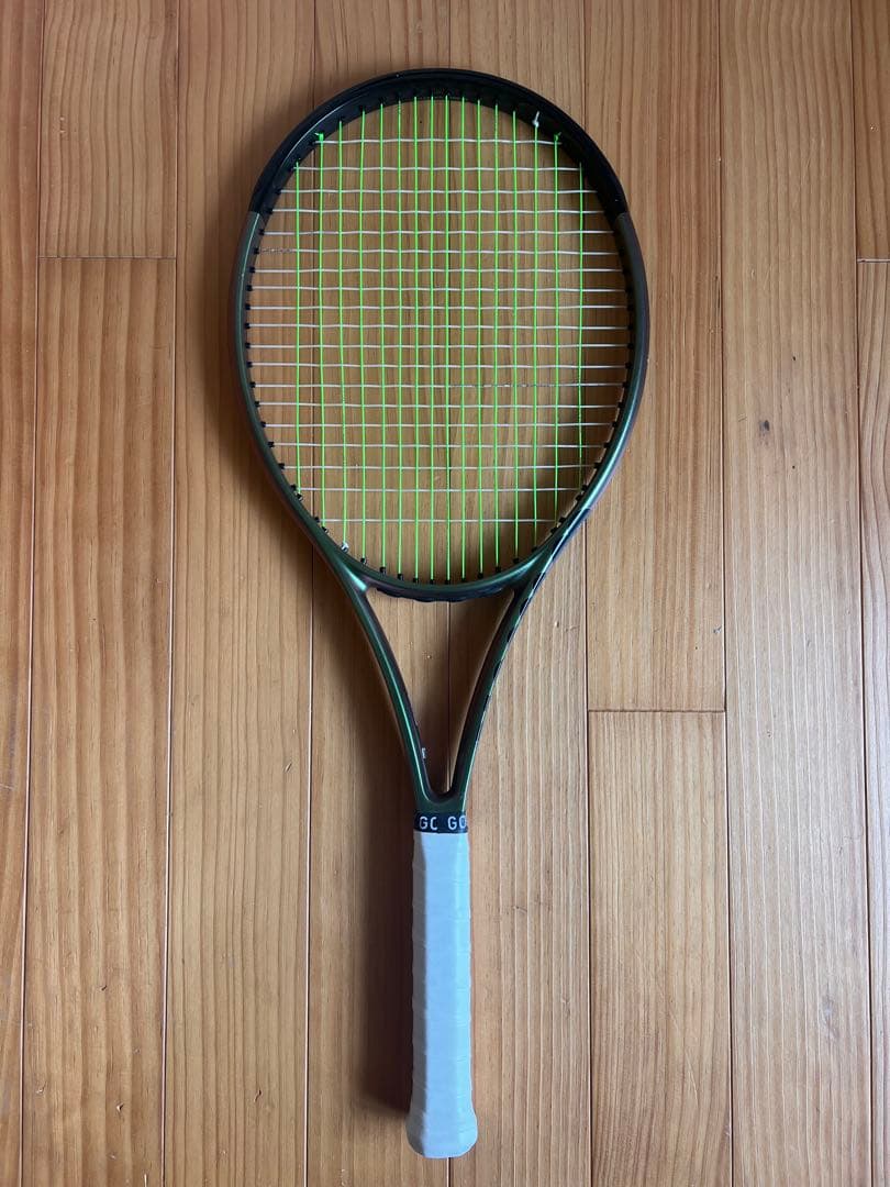 Wilson Blade V8 100 300g G2テニスラケット