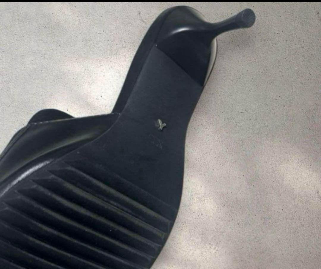 新品YELLO スニーカーミュール パンプスヒール ブラックX L