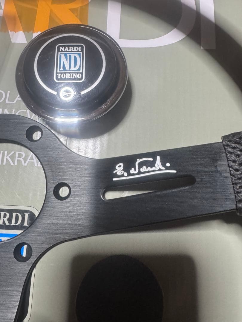 車のステアリング年末超特価❣️