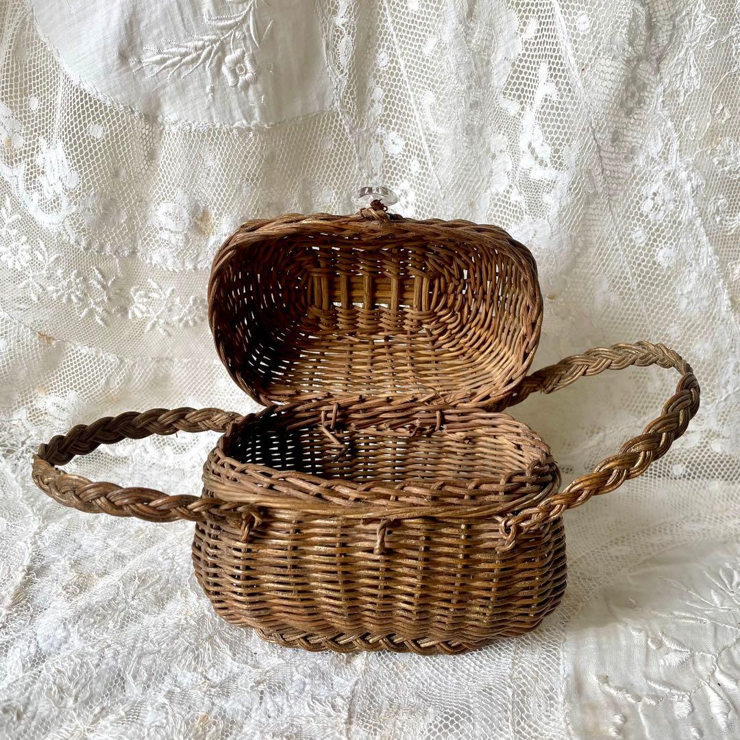 ドールパニエ　フランスアンティーク 人形用 ミニ プチ カゴ 籠 かご