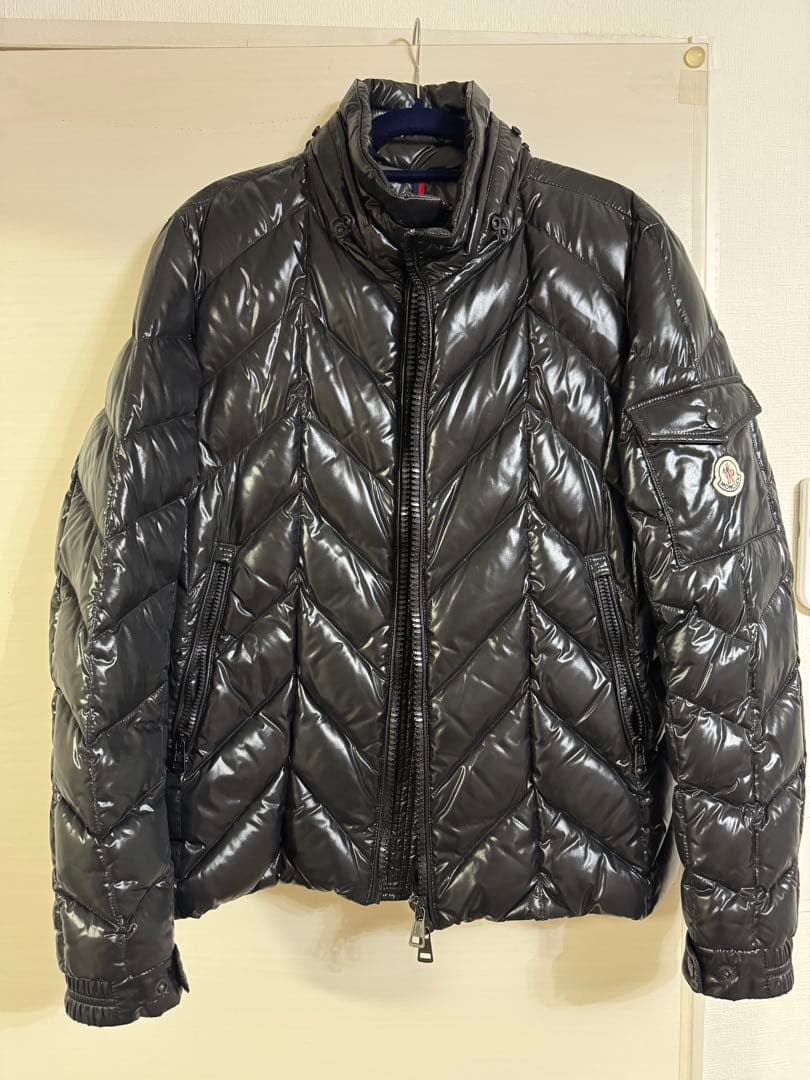 MONCLER 黒 ダウンジャケット