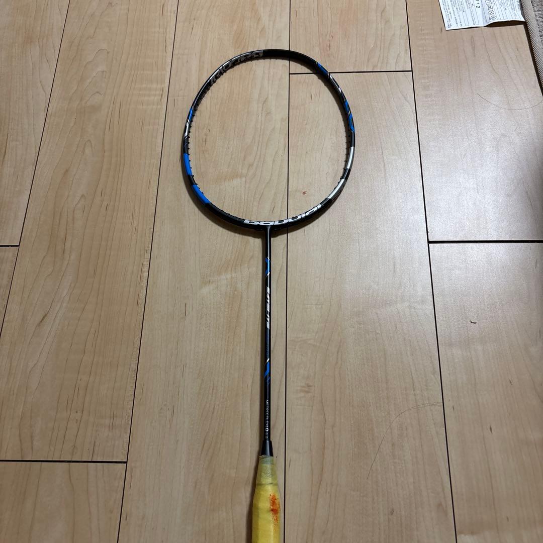 バボラ　バドミントンラケット　サテライト　エッセンシャル