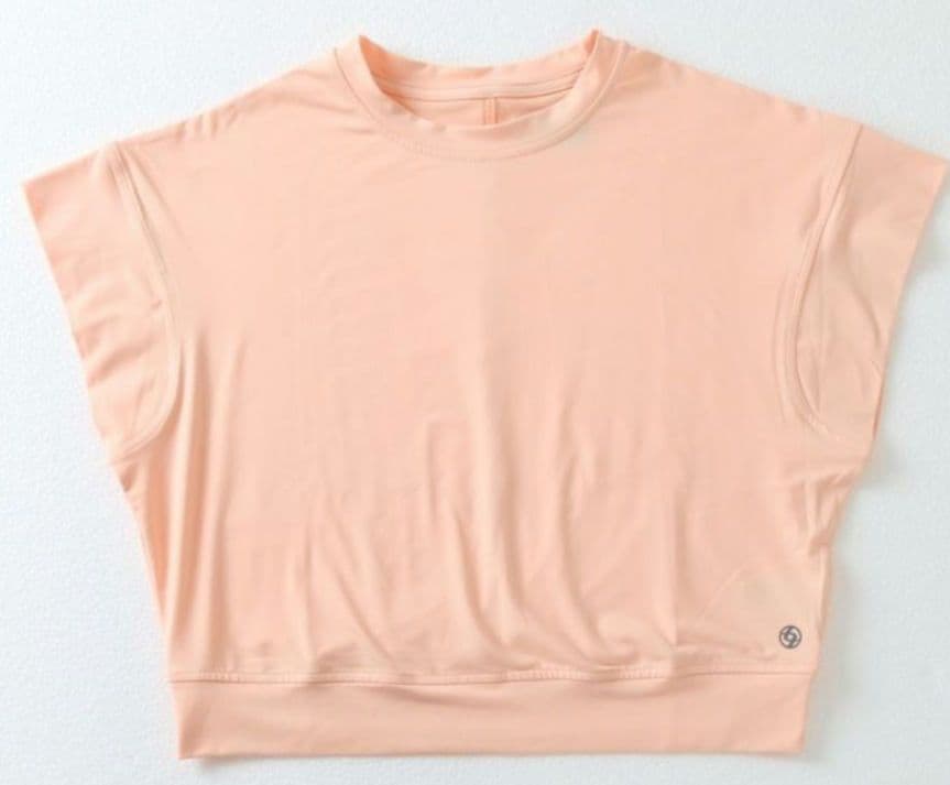 lija トップス新品(テニス　スコート　アドミラル　ルルレモン)