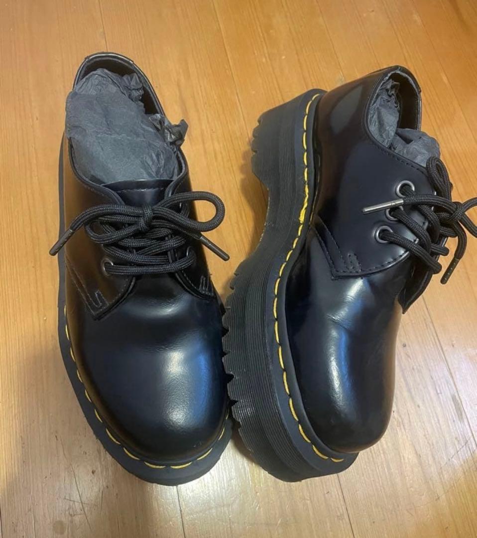 黒 本革 厚底 レースアップシューズ