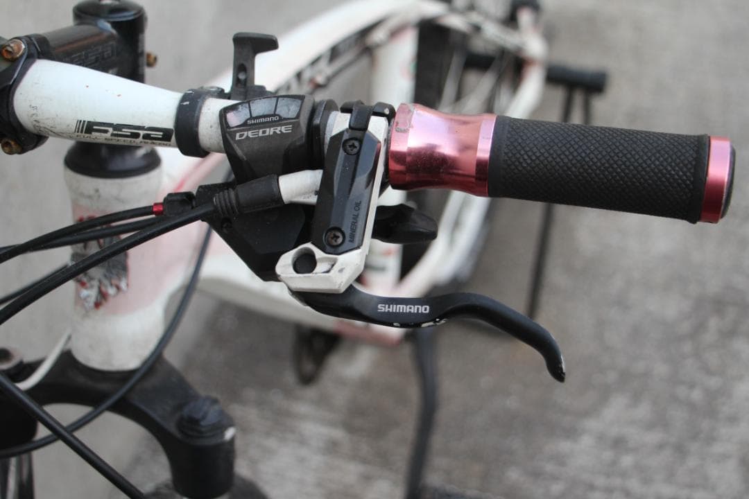 引き取り限定♪Bianchi♪ビアンキ♪JAB♪2ポッド対向油圧ディスクブレーキ