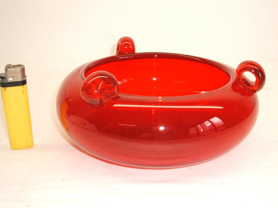 昭和中期物の美しい赤ガラスの吊るし円形花器 テーブルアクア USED品