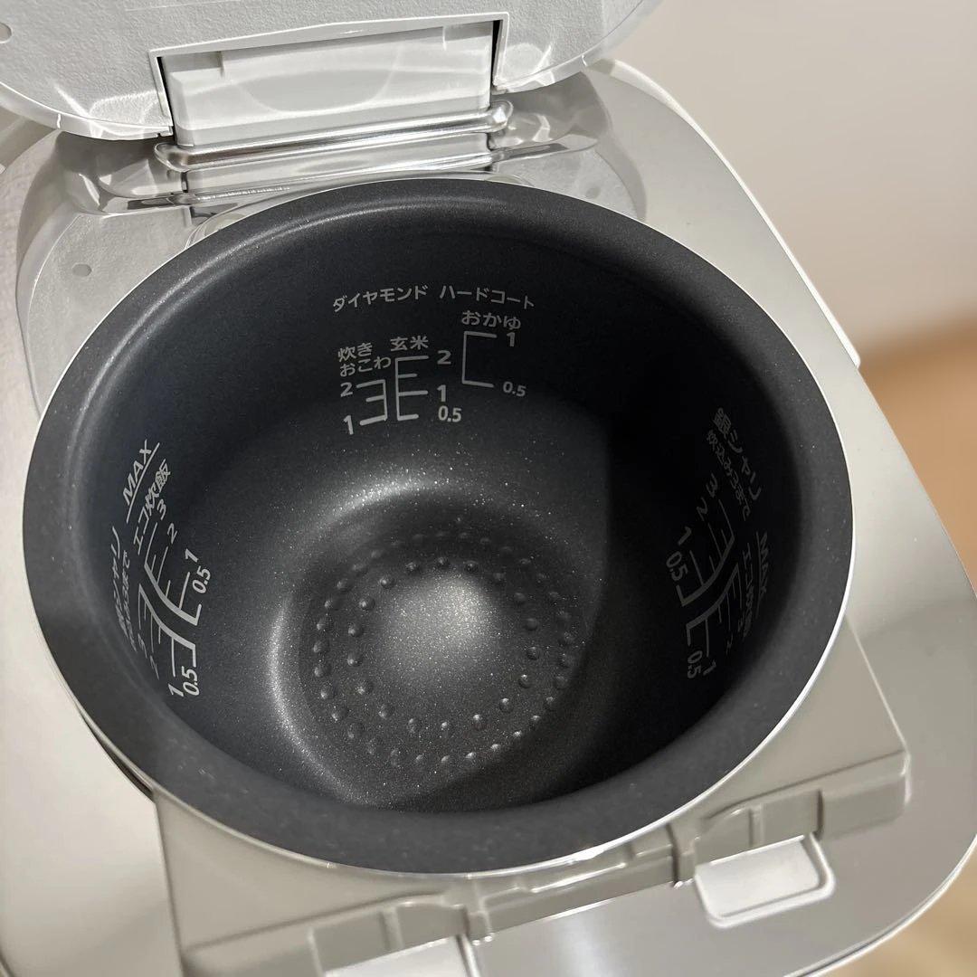 2023年製　パナソニック SR-JW058炊飯器 3合　可変圧力IH炊飯器
