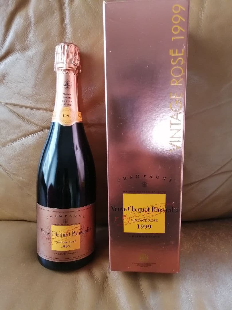 Veuve Clicquot Ponsardin ロゼ 1999　ヴーヴクリコ