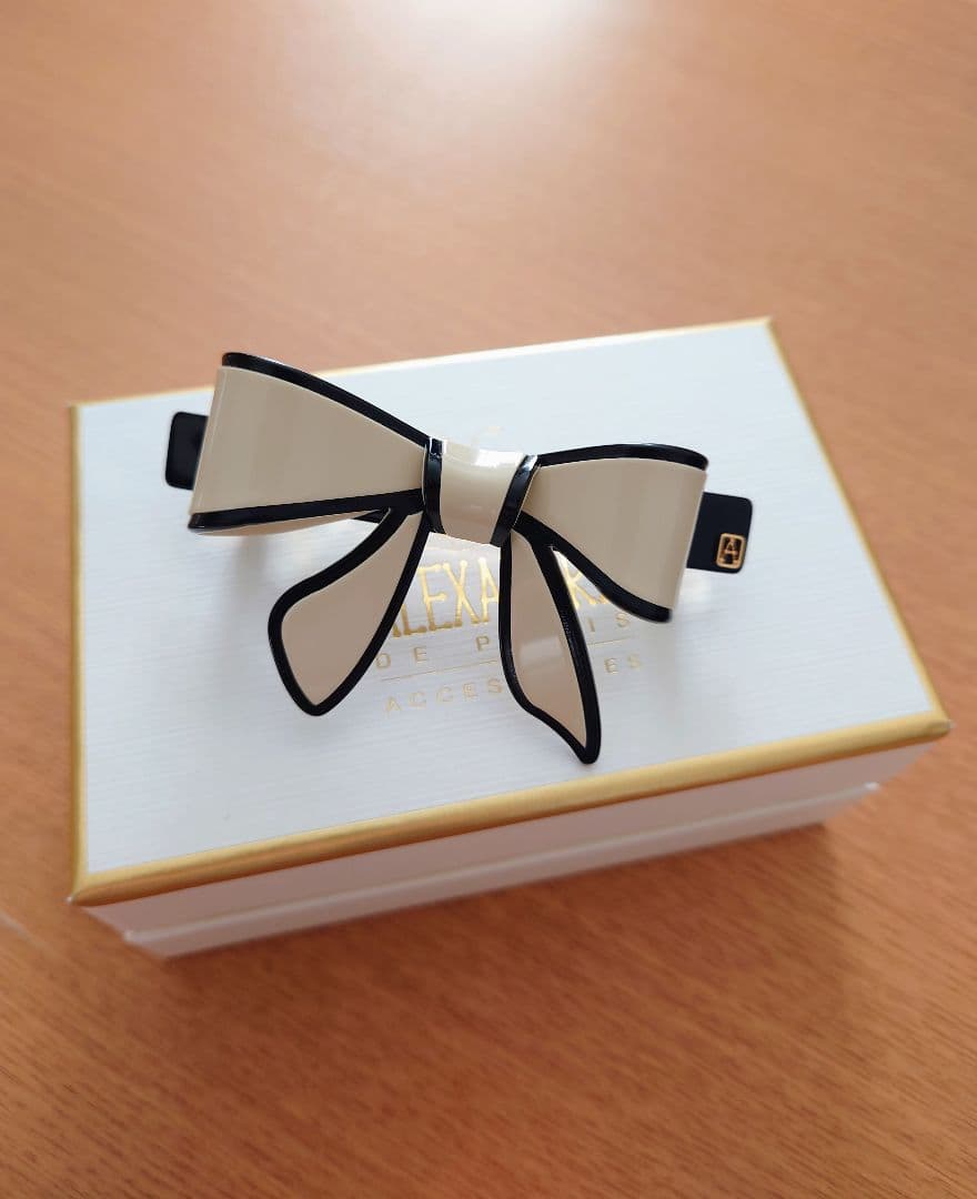 美品 アレクサンドルドゥパリ 2点 リボンバレッタ スワロフスキー ヴァンドーム