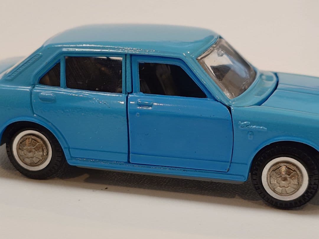 ダイヤペット No.215 CORONA 1700SL