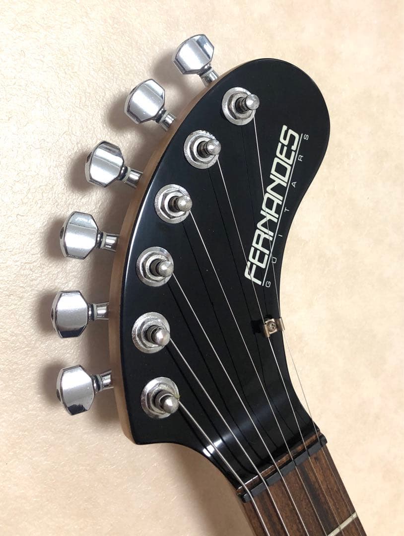 【超美品】ZO-3 ブラック アンプ内蔵ミニギター 専用ケース付き！！