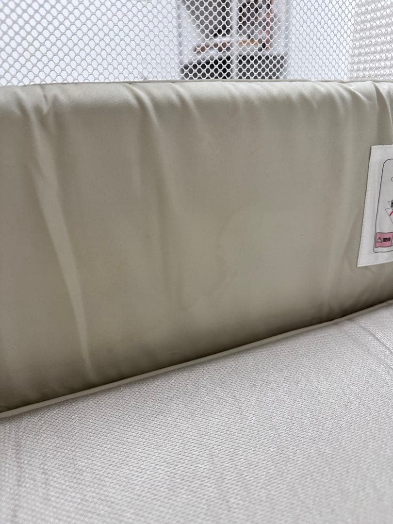 アップリカココネルエアープラスABホワイトベージュBEキャスター付きベビーベッド