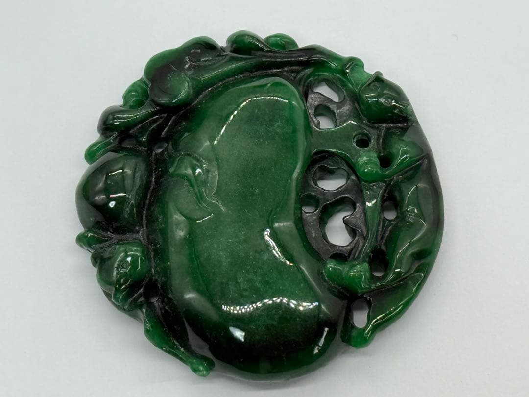 碧玉　瓜に蝙蝠　重さ54g 送料込み250530