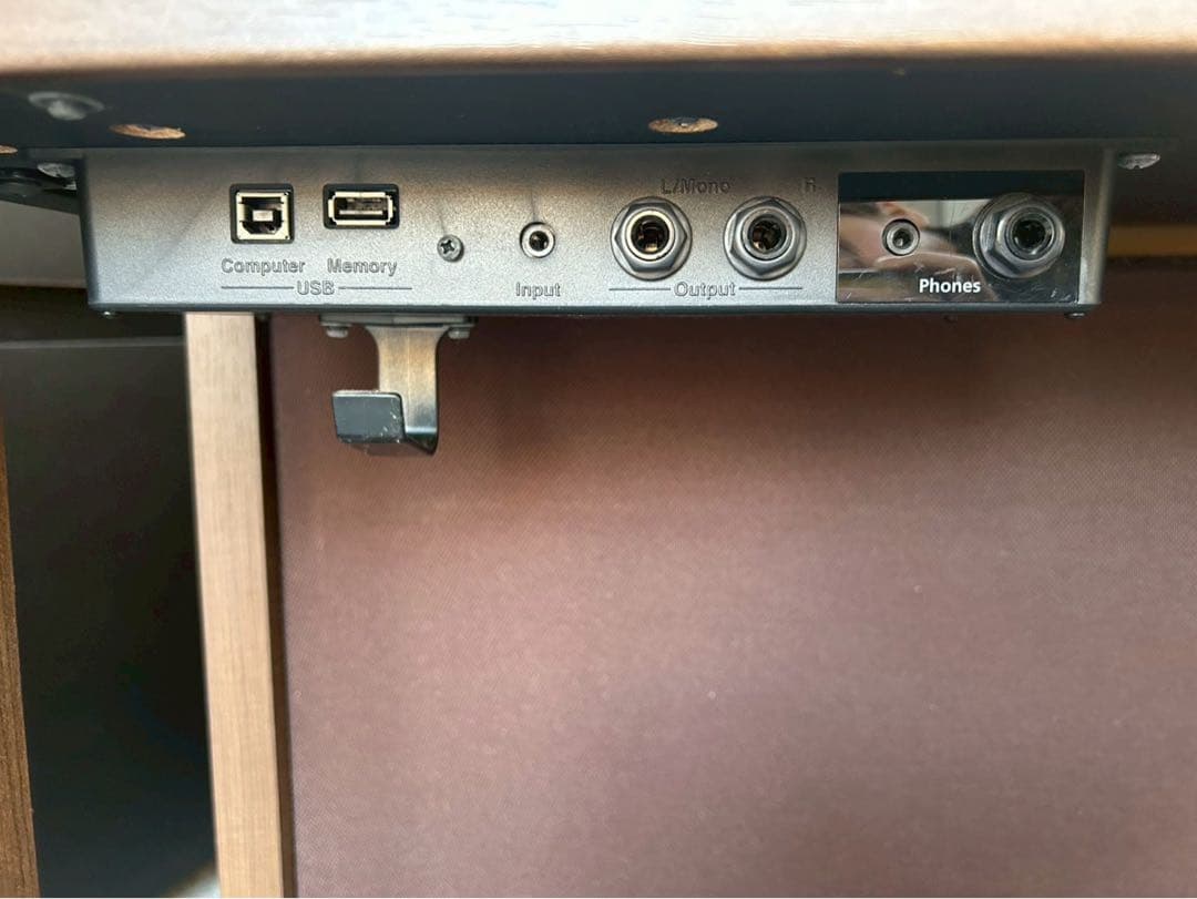 ローランド LX-7BW 2016年製 ハイブリッド木製鍵盤 6スピーカー 良好