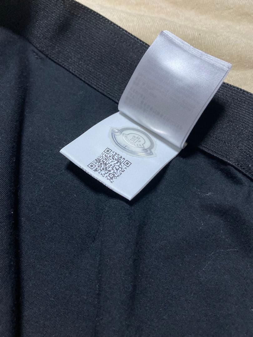 モンクレールナイロンジャケット、パンツ