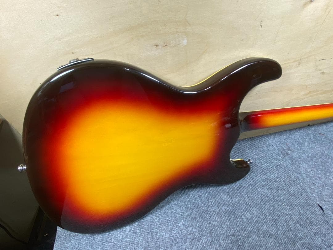 911 美品 mosrite V-63 モズライト サンバースト