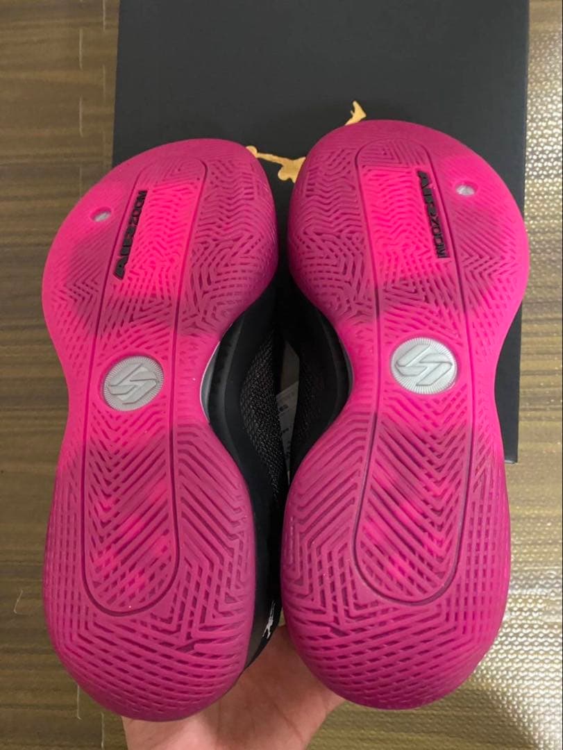 けーご　luka77 Jordan バスケットボールシューズ 黒/ピンク