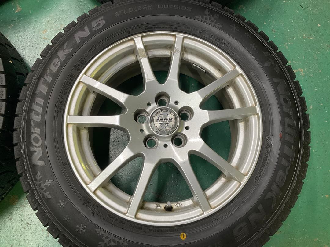 【送料無料】50・30系プリウス専用　195/65R15 中古スタッドレス4本
