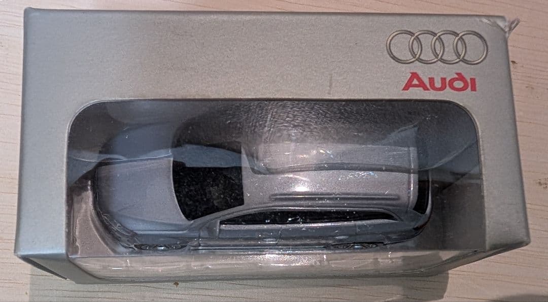 【アウディ純正模型】スパーク アウディ R10 TDI ルマン2006優勝 他